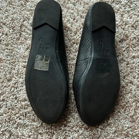 Black Flats | Black Flat Shoes | Classic | Business Casual | Mix No 6 Shoes - Picture 7 of 13